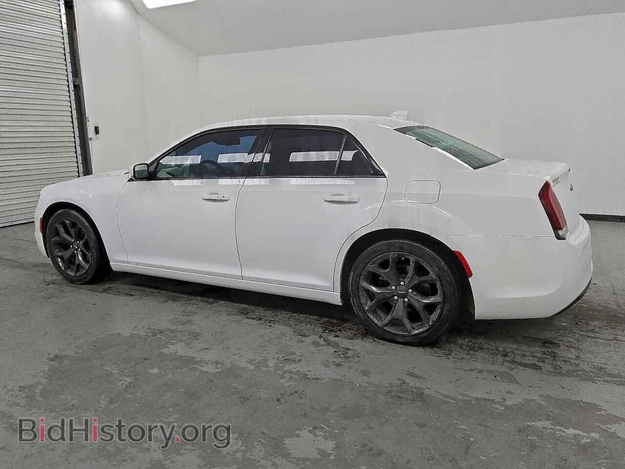 2021 CHRYSLER 300 - VIN: 2C3CCABG7MH525695 - Фото 2