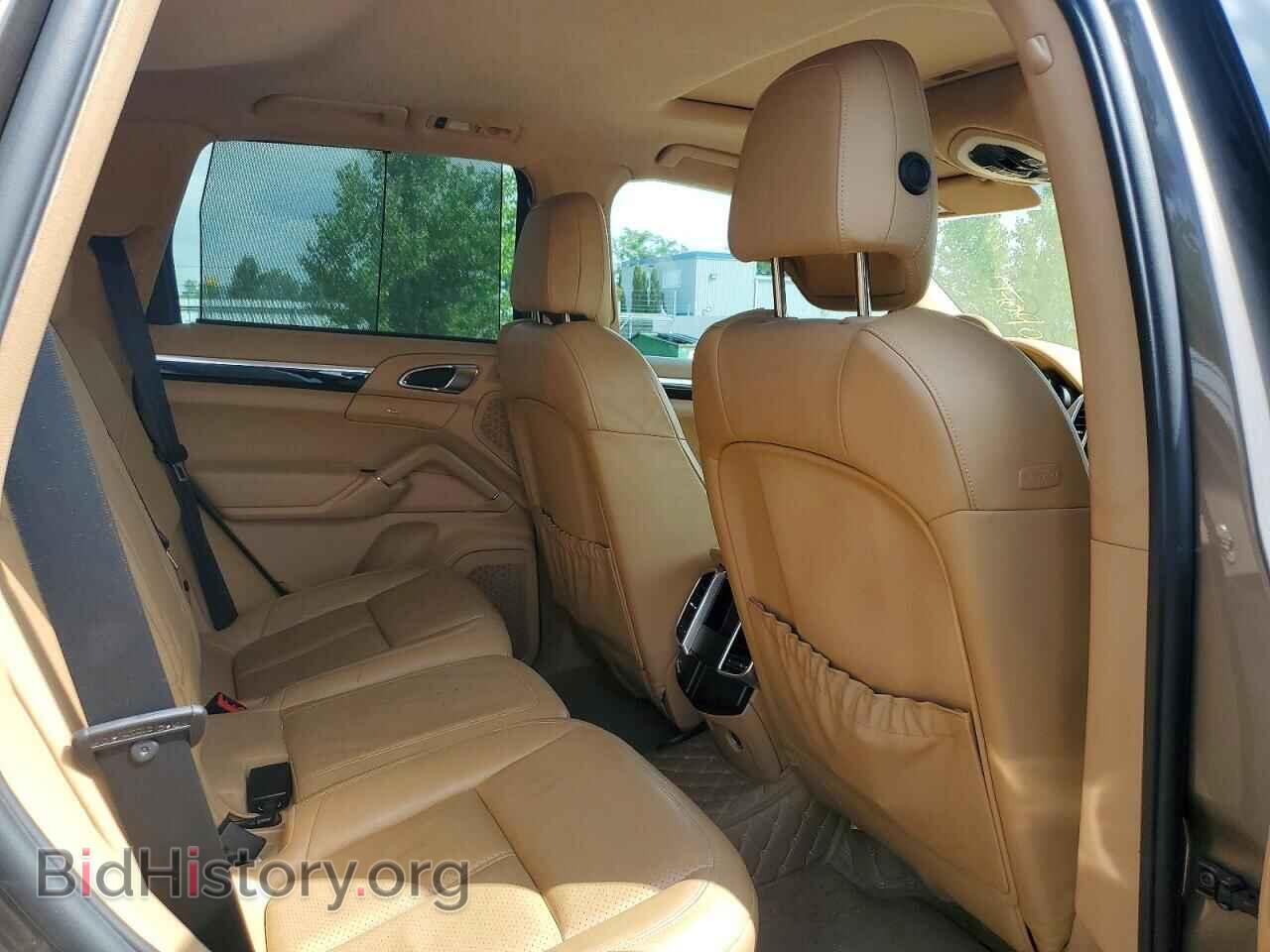 2011 PORSCHE CAYENNE - VIN: WP1AB2A28BLA45231 - Photo 11