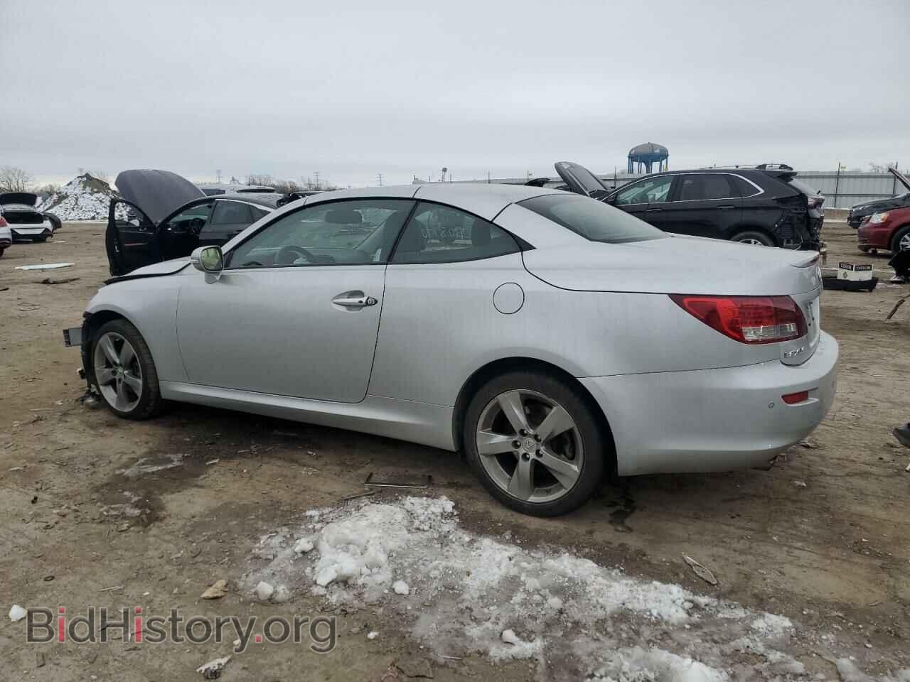 2010 LEXUS IS - VIN: JTHFF2C25A2512830 - Фото 2
