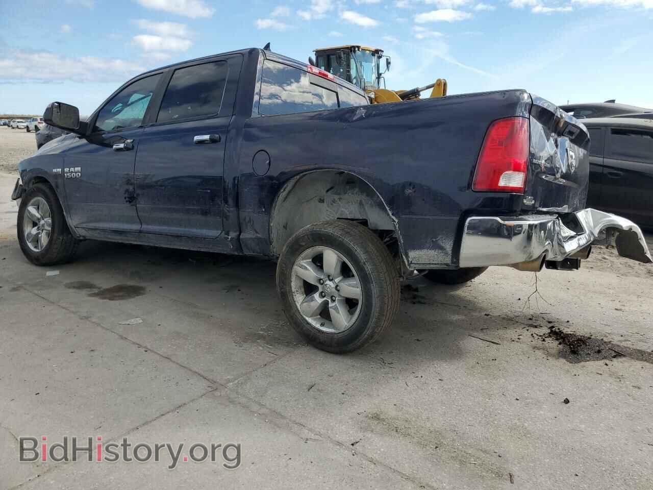 2016 RAM 1500 - VIN: 1C6RR6LT2GS182571 - Фото 2