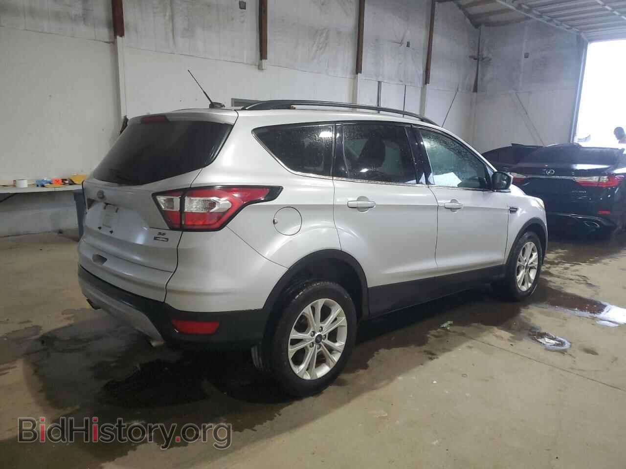 2018 FORD ESCAPE - VIN: 1FMCU9GD3JUB45411 - Фото 3