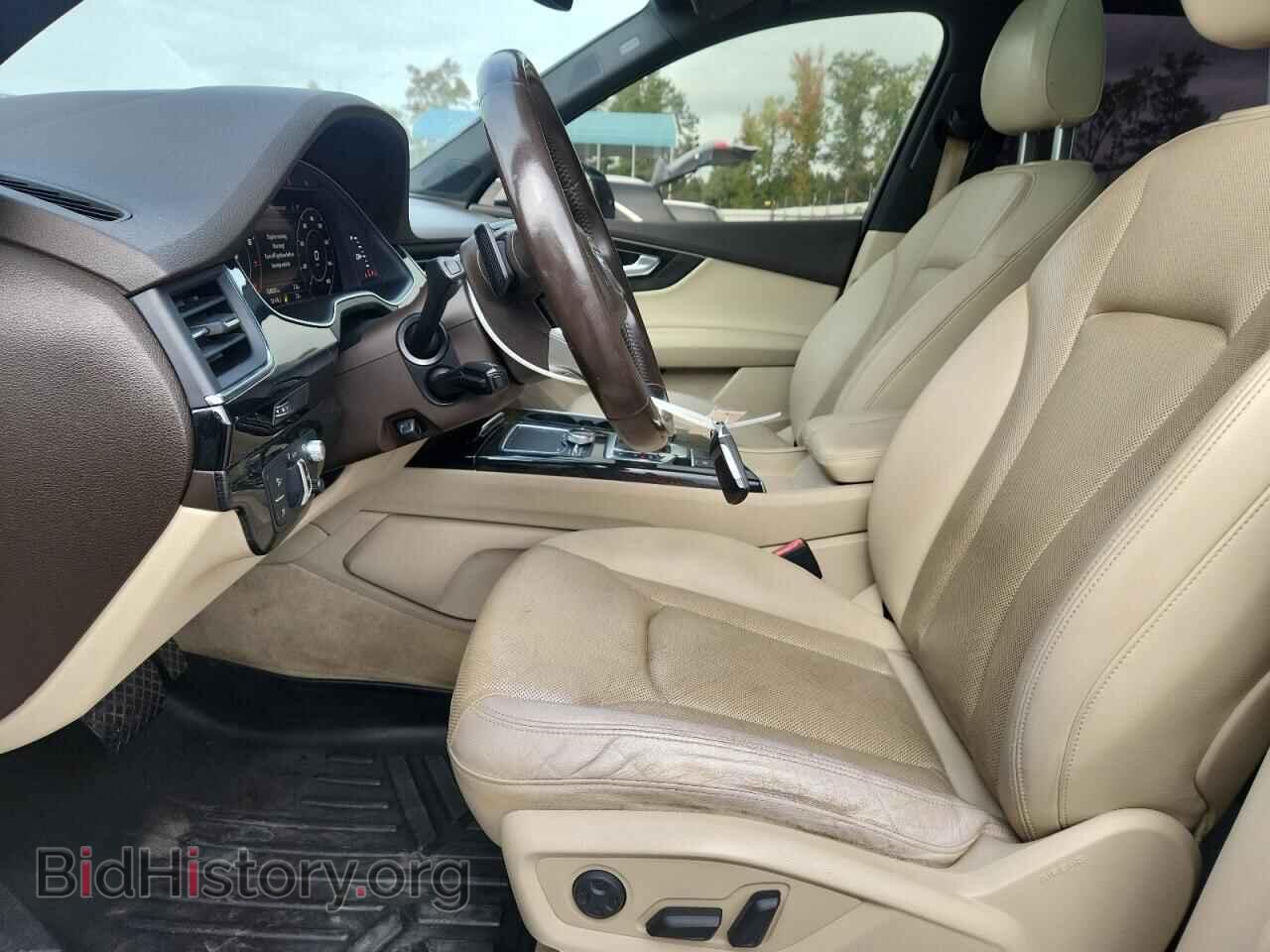 2017 AUDI Q7 - VIN: WA1VAAF75HD017209 - Фото 7