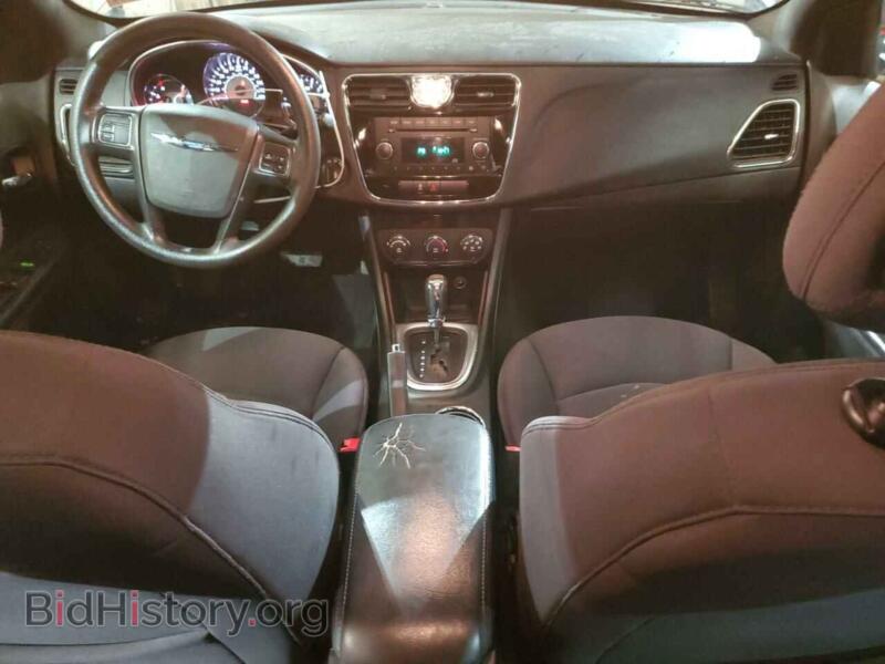 2012 Chrysler 200 (VIN 1C3CCBAB2CN208540) — фото 8 из 12