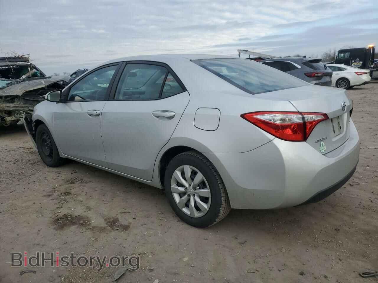 2015 TOYOTA COROLLA - VIN: 2T1BURHE3FC235282 - Фото 2