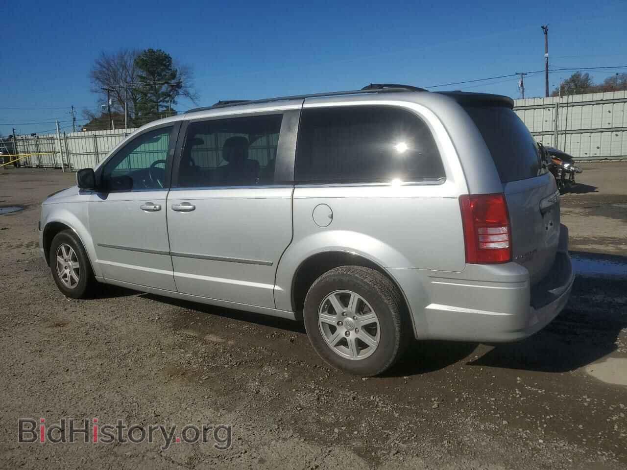2010 CHRYSLER MINIVAN - VIN: 2A4RR8D13AR436874 - Photo 2