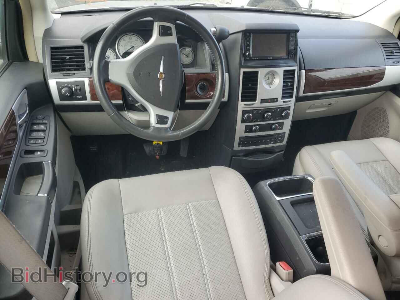2010 CHRYSLER MINIVAN - VIN: 2A4RR8D13AR436874 - Photo 8