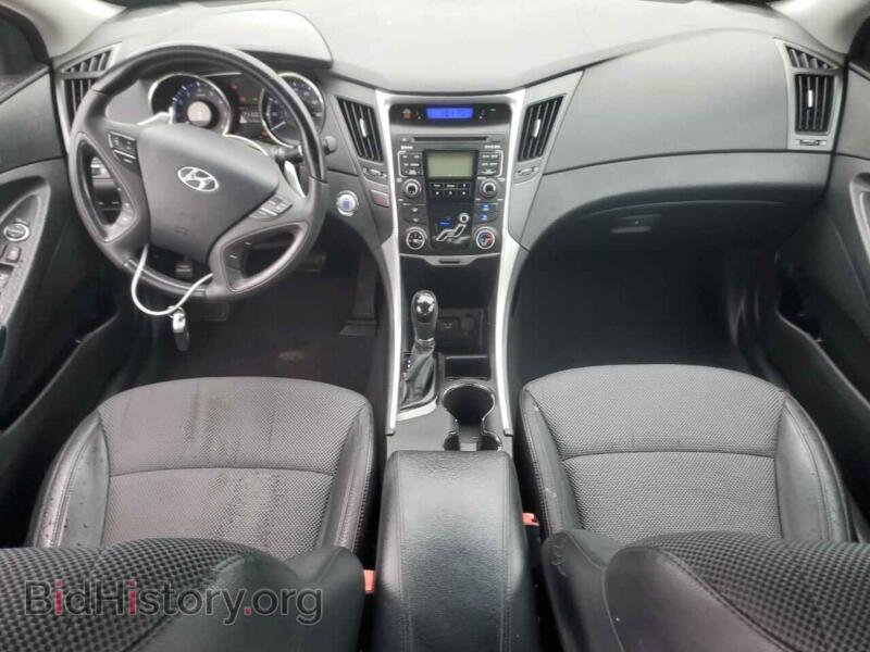 2011 Hyundai SONATA (VIN 5NPEC4AC2BH108705) — photo 8 of 14
