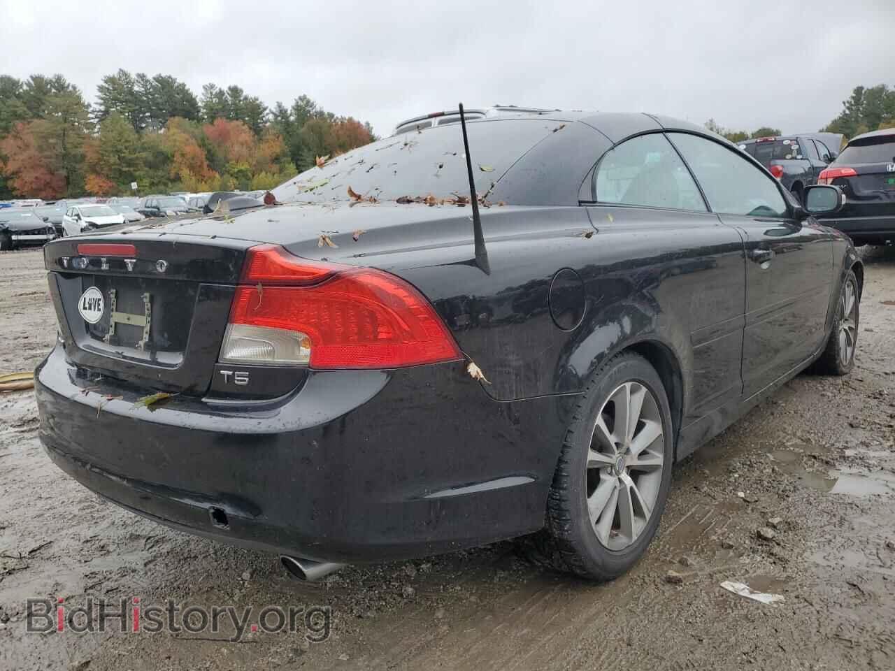 2011 VOLVO C70 - VIN: YV1672MC2BJ115633 - Фото 3