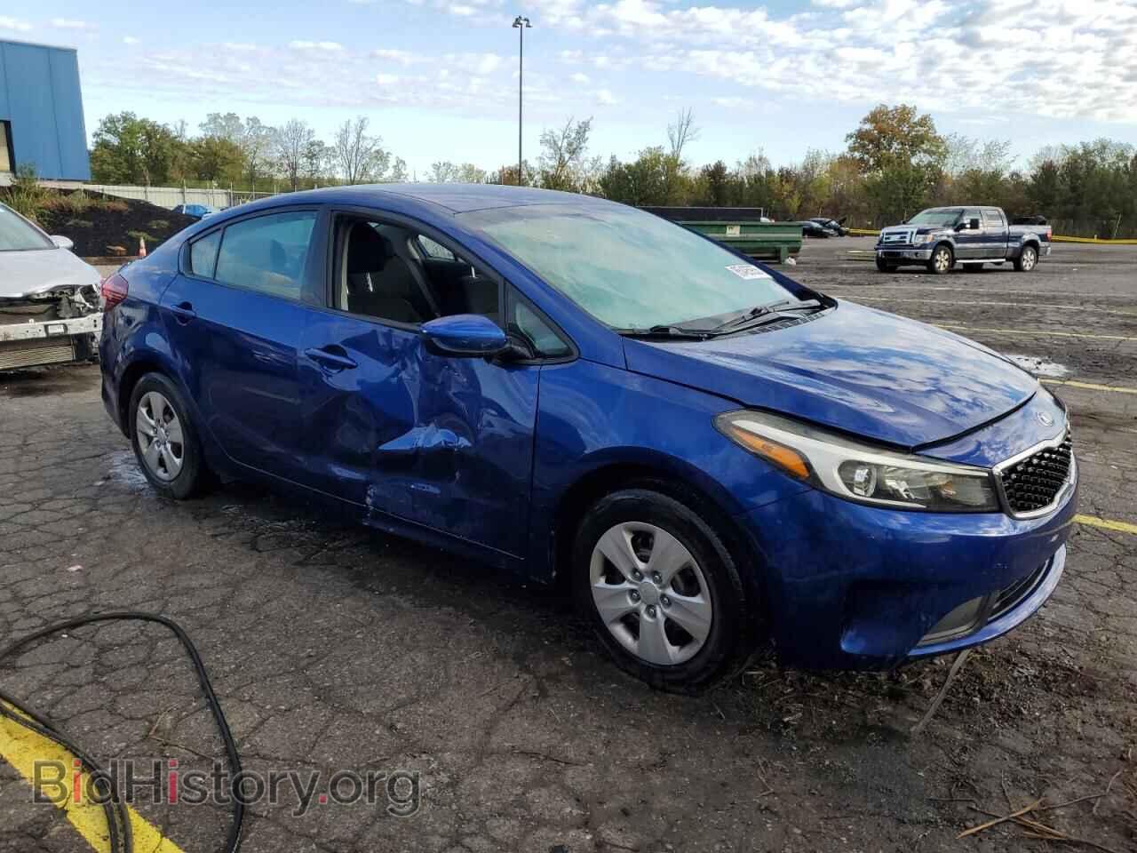 2017 KIA FORTE - VIN: 3KPFK4A74HE136139 - Фото 4