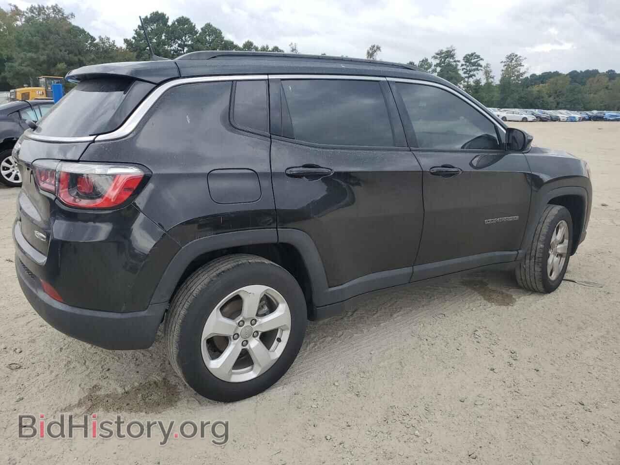 2019 JEEP COMPASS - VIN: 3C4NJDBB9KT647351 - Фото 3