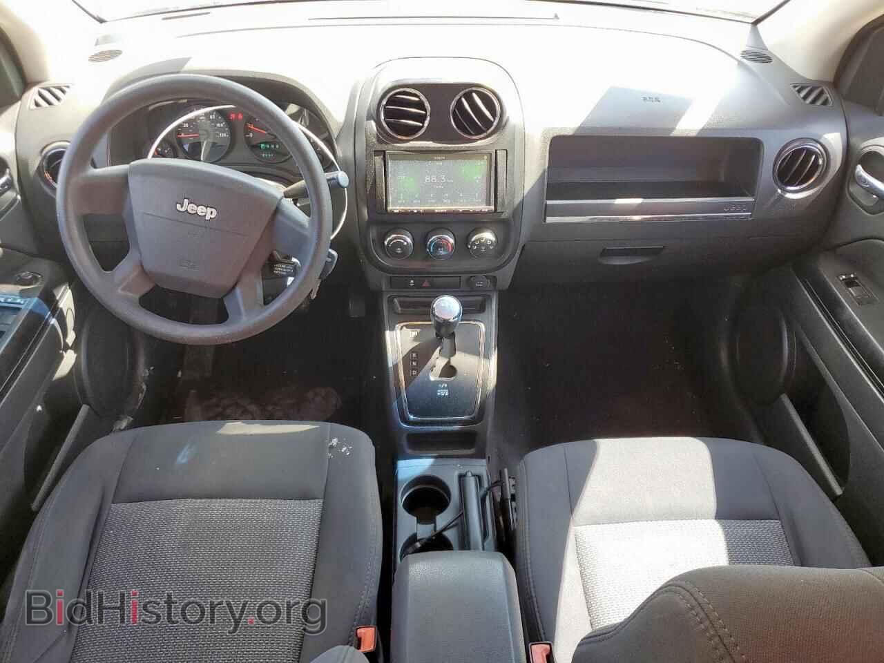 2010 JEEP COMPASS - VIN: 1J4NT4FA0AD659267 - Photo 8