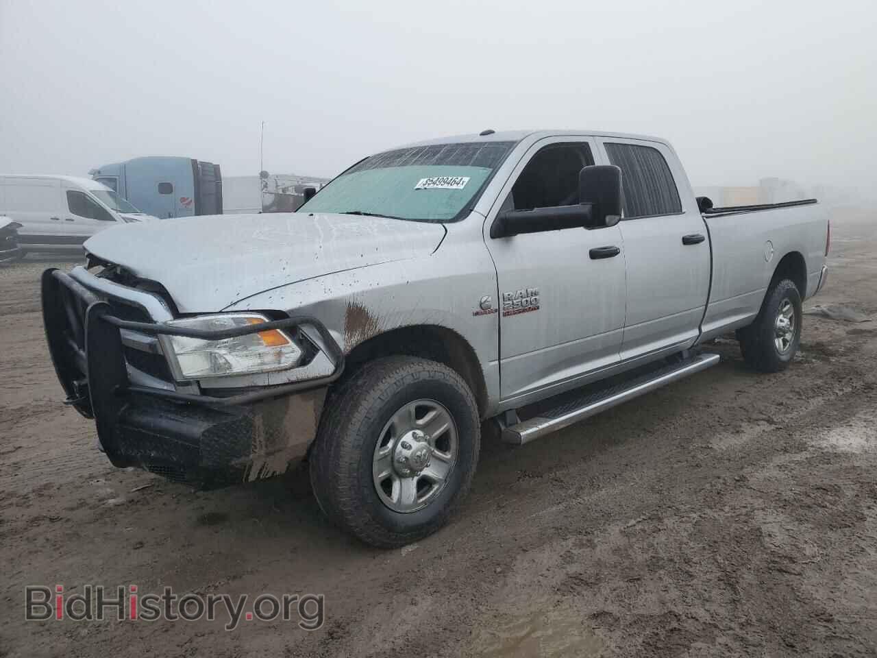 Photo 3C6UR4HL4JG215351 - RAM All Models 2018