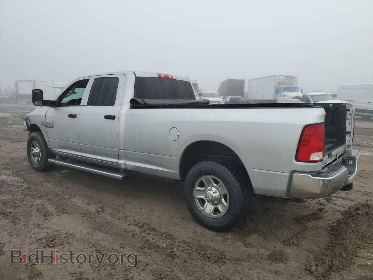 2018 RAM All Models - VIN: 3C6UR4HL4JG215351 - Photo 2