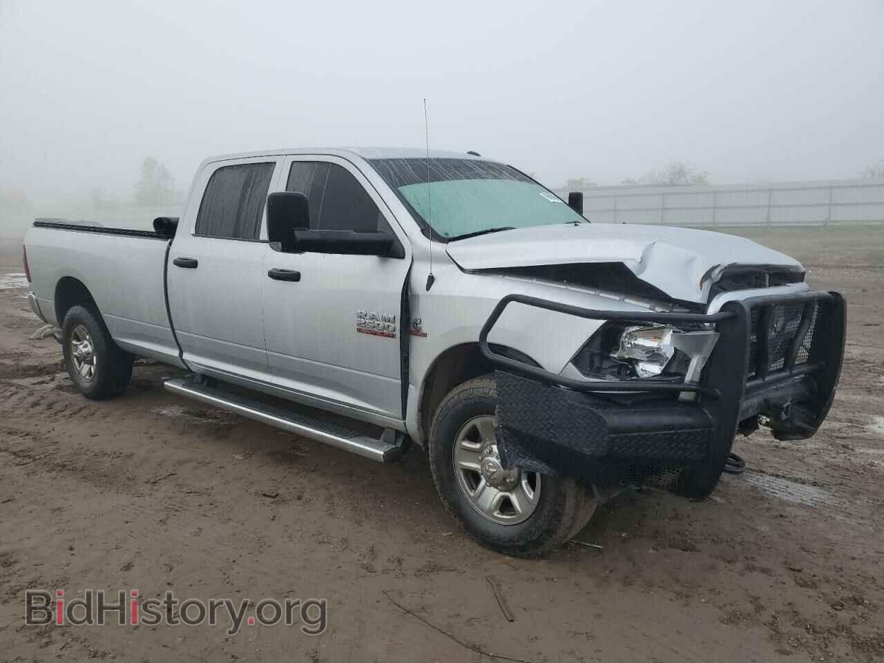 2018 RAM All Models - VIN: 3C6UR4HL4JG215351 - Photo 4