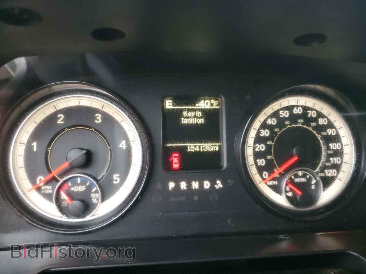 2018 RAM All Models - VIN: 3C6UR4HL4JG215351 - Photo 9