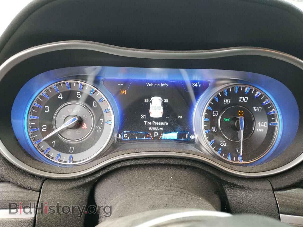2017 CHRYSLER 300 - VIN: 2C3CCAAG6HH603665 - Фото 9