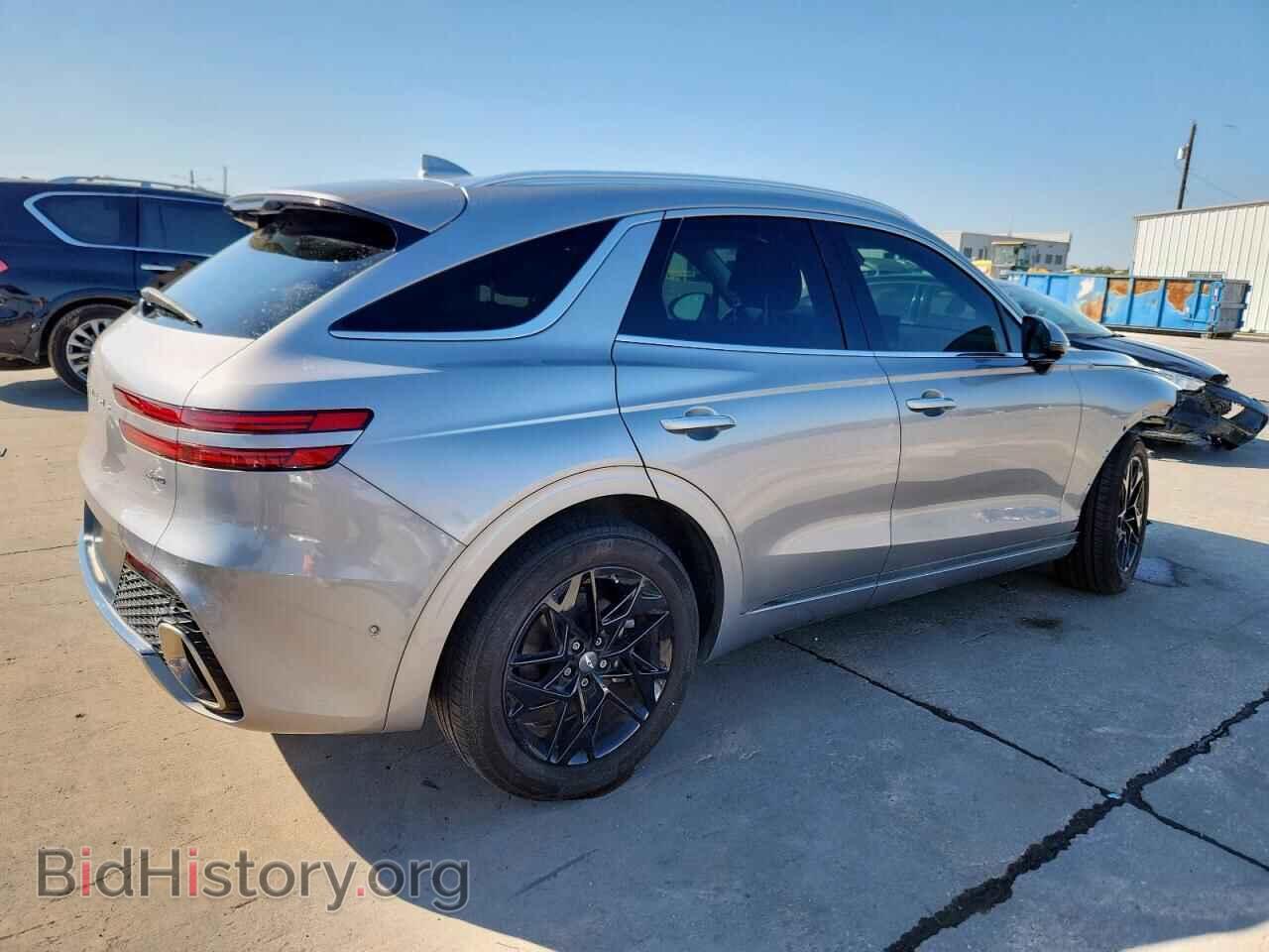 2022 GENESIS GV70 BASE - VIN: KMUMADTB3NU066476 - Photo 3