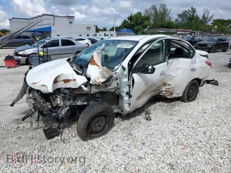 2019 Nissan VERSA S (VIN 3N1CN7AP3KL831200) — фото 1 из 15, Copart, повреждение: бок