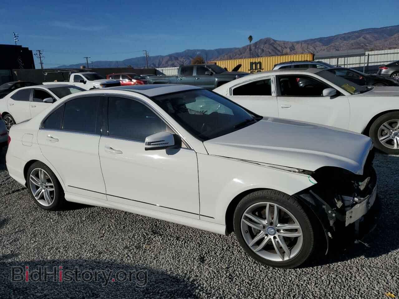 2013 MERCEDES-BENZ C-CLASS - VIN: WDDGF8AB5DA885393 - Фото 4