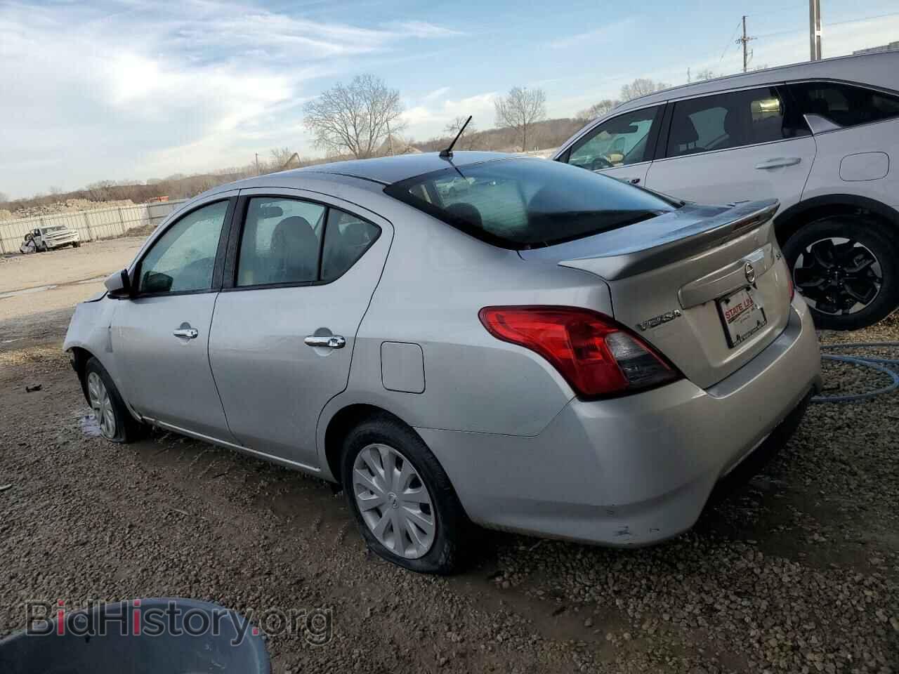 2019 NISSAN VERSA - VIN: 3N1CN7AP9KL851273 - Фото 2
