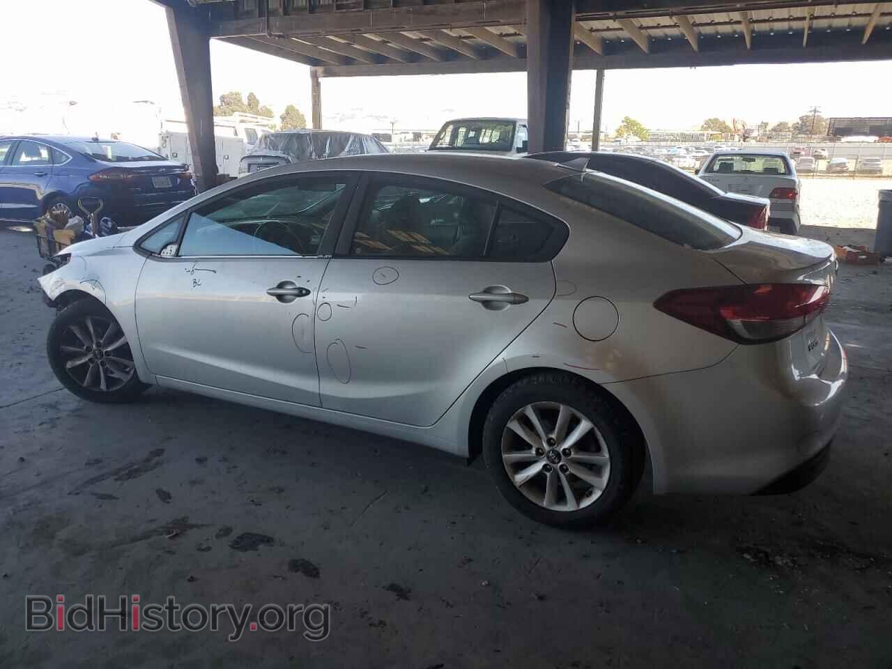 2017 KIA FORTE - VIN: 3KPFL4A7XHE011286 - Фото 2