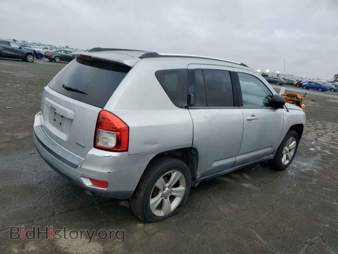 2011 JEEP COMPASS - VIN: 1J4NT1FA3BD176632 - Фото 3