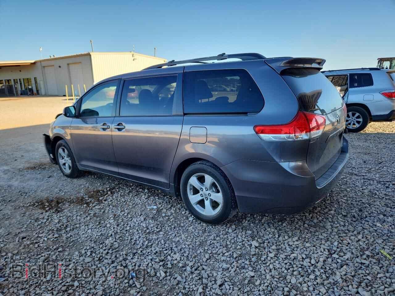 2011 TOYOTA All Models - VIN: 5TDKK3DC2BS079213 - Фото 2