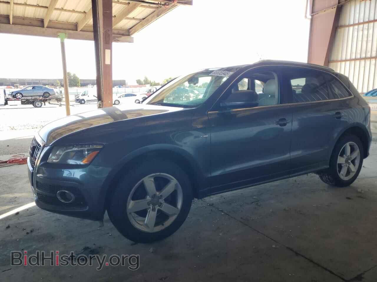 Photo WA1DKAFP6CA104832 - AUDI Q5 2012