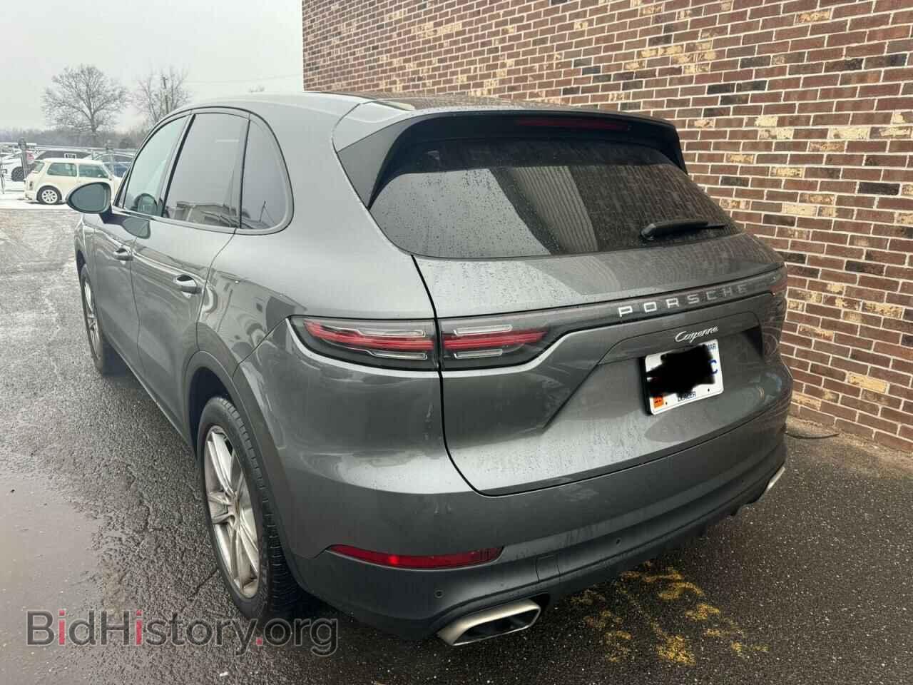 2020 PORSCHE CAYENNE - VIN: WP1AA2AY0LDA08483 - Photo 2