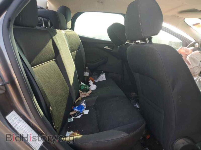 2014 Ford FOCUS (VIN 1FADP3F20EL327498) — photo 10 of 13
