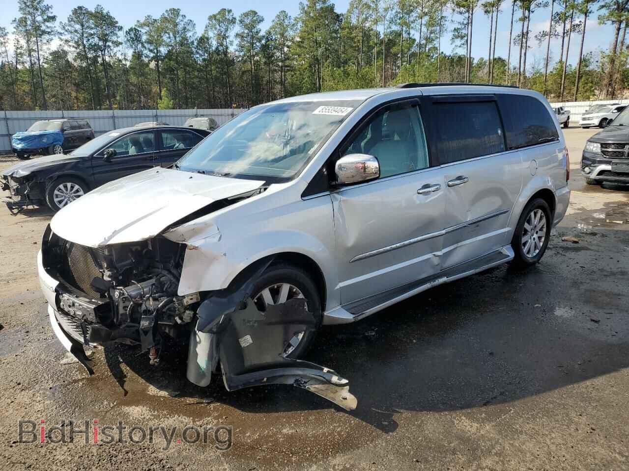 Photo 2A4RR8DG3BR799021 - CHRYSLER MINIVAN 2011