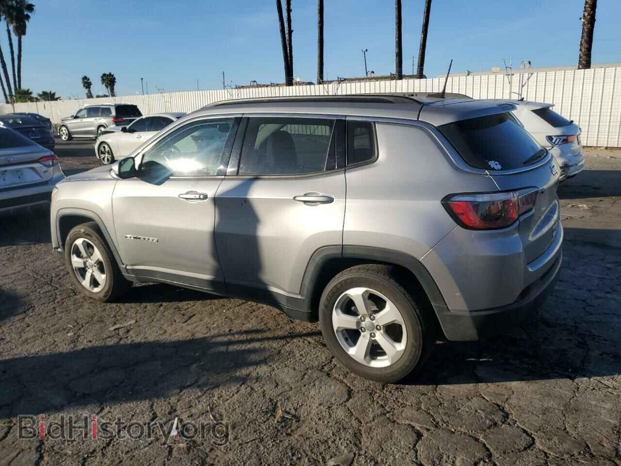 2019 JEEP COMPASS - VIN: 3C4NJCBB0KT727230 - Фото 2