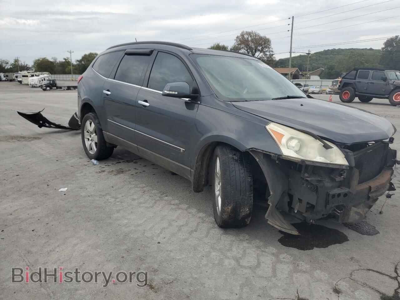 2009 CHEVROLET TRAVERSE - VIN: 1GNER33D39S135493 - Фото 4