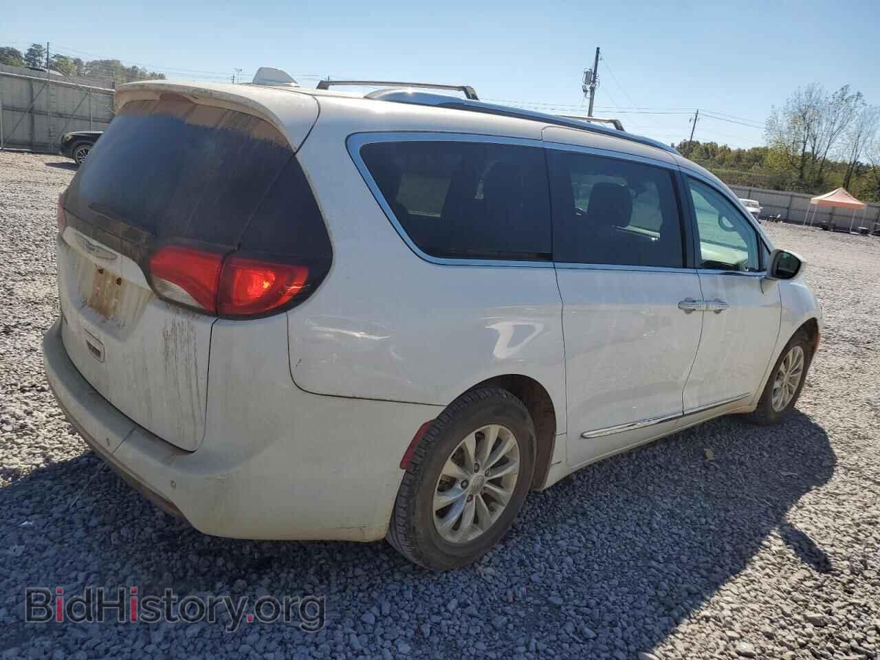 2018 CHRYSLER PACIFICA - VIN: 2C4RC1BG6JR204128 - Фото 3