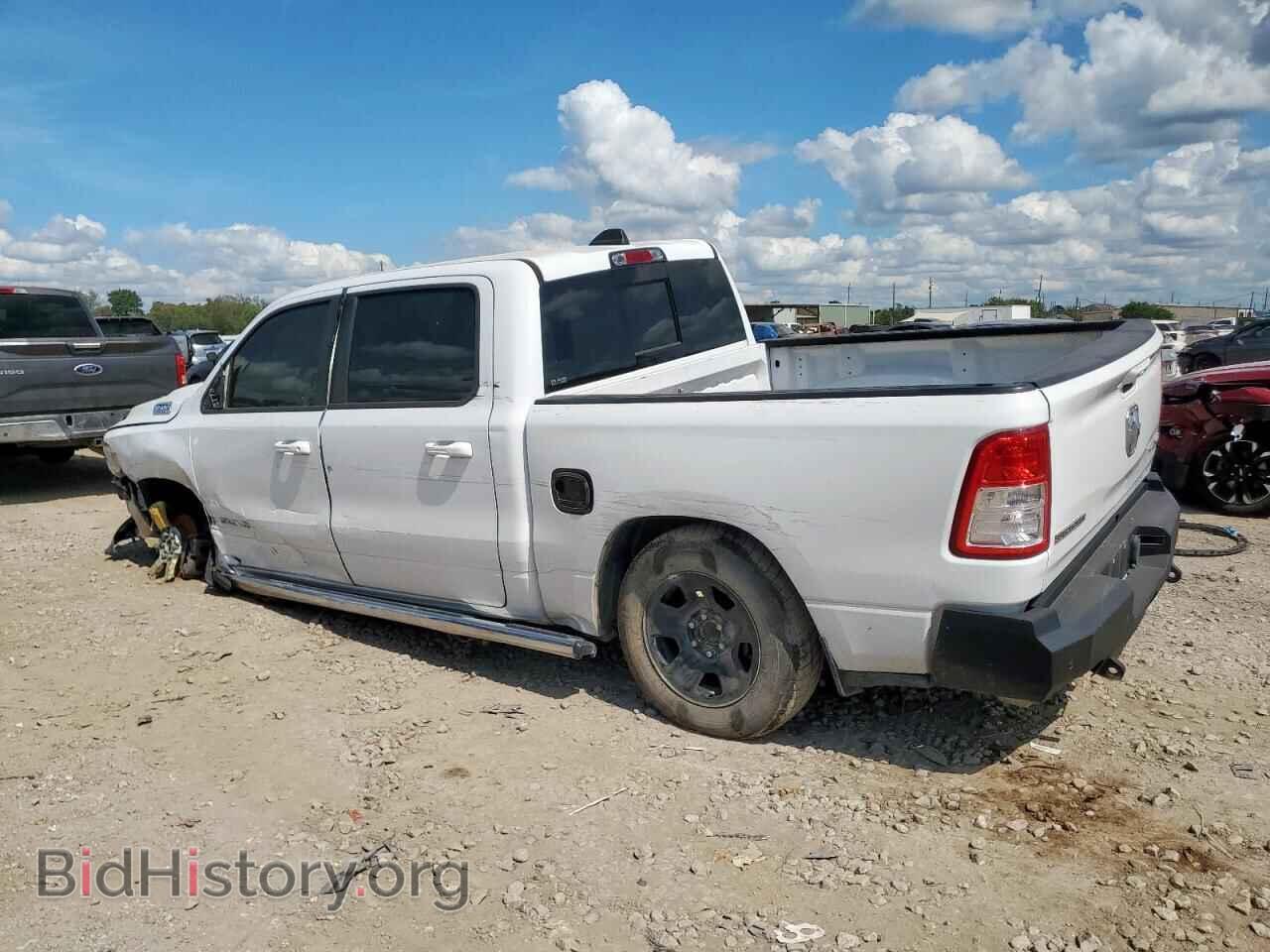 2021 RAM 1500 - VIN: 1C6SRFFT0MN807203 - Фото 2
