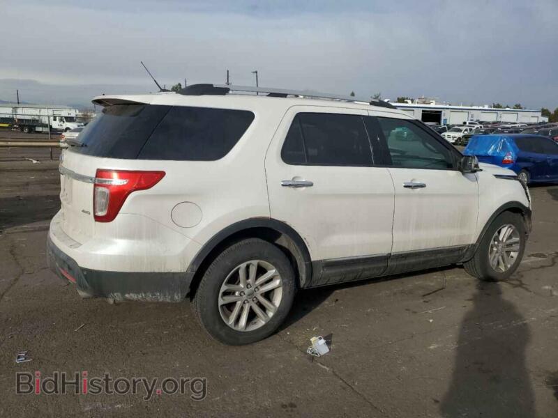 2011 Ford EXPLORER (VIN 1FMHK8D82BGA27394) — фото 3 из 13