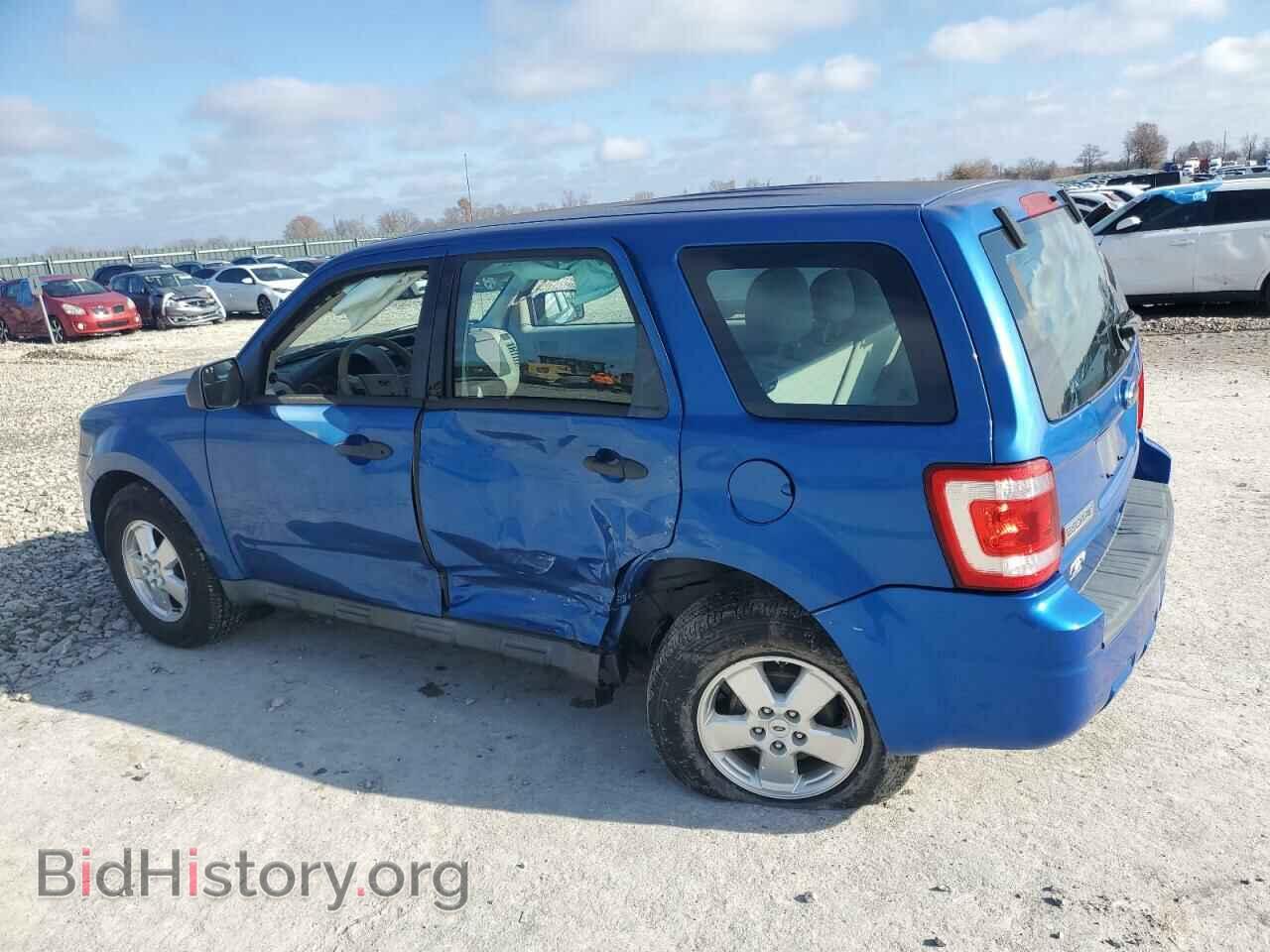 2011 FORD ESCAPE - VIN: 1FMCU0C75BKA54486 - Фото 2