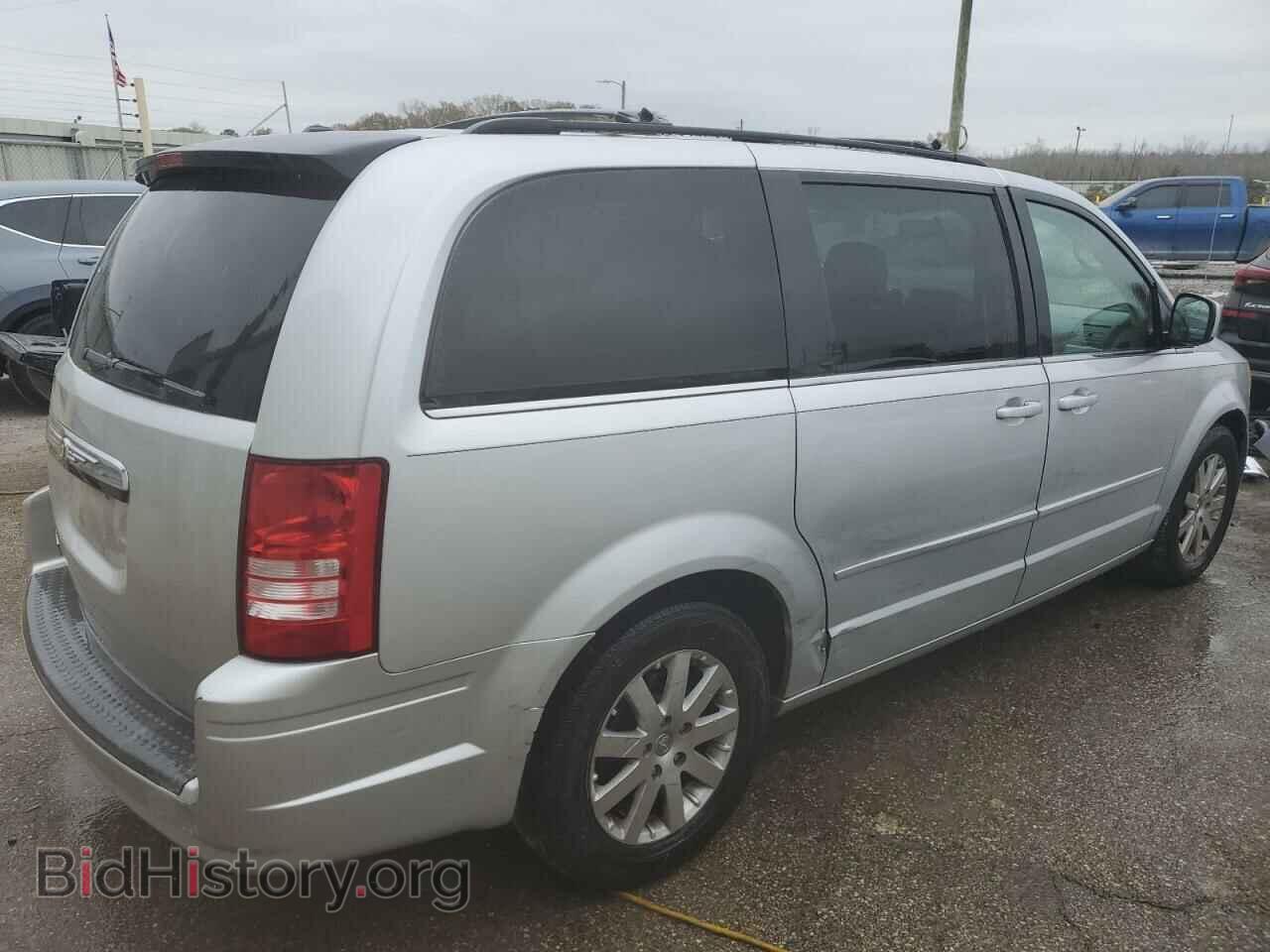 2008 CHRYSLER MINIVAN - VIN: 2A8HR54P08R650857 - Фото 3