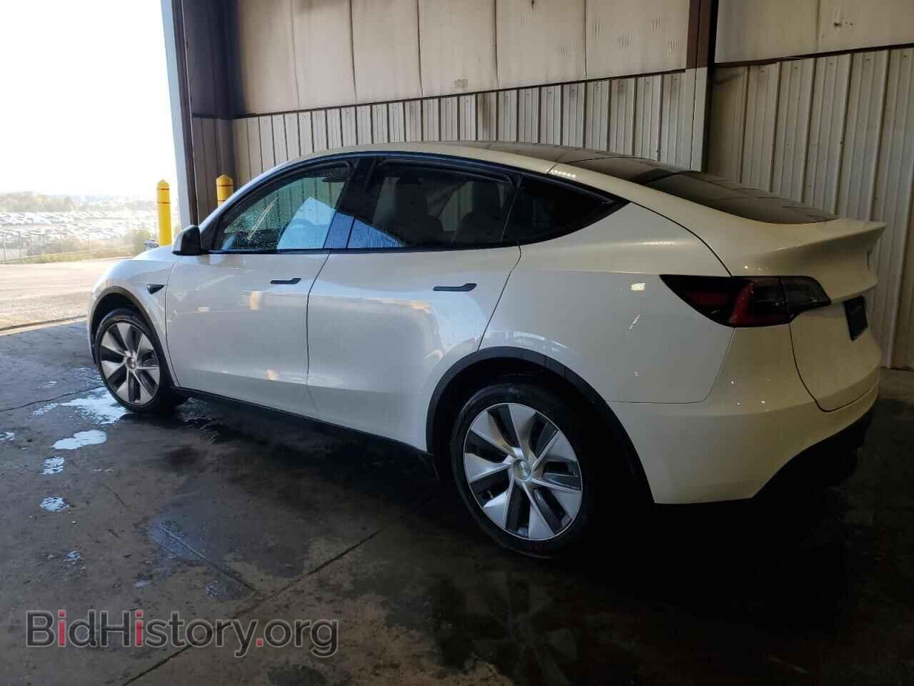2020 TESLA MODEL Y - VIN: 5YJYGDEE9LF043896 - Фото 2