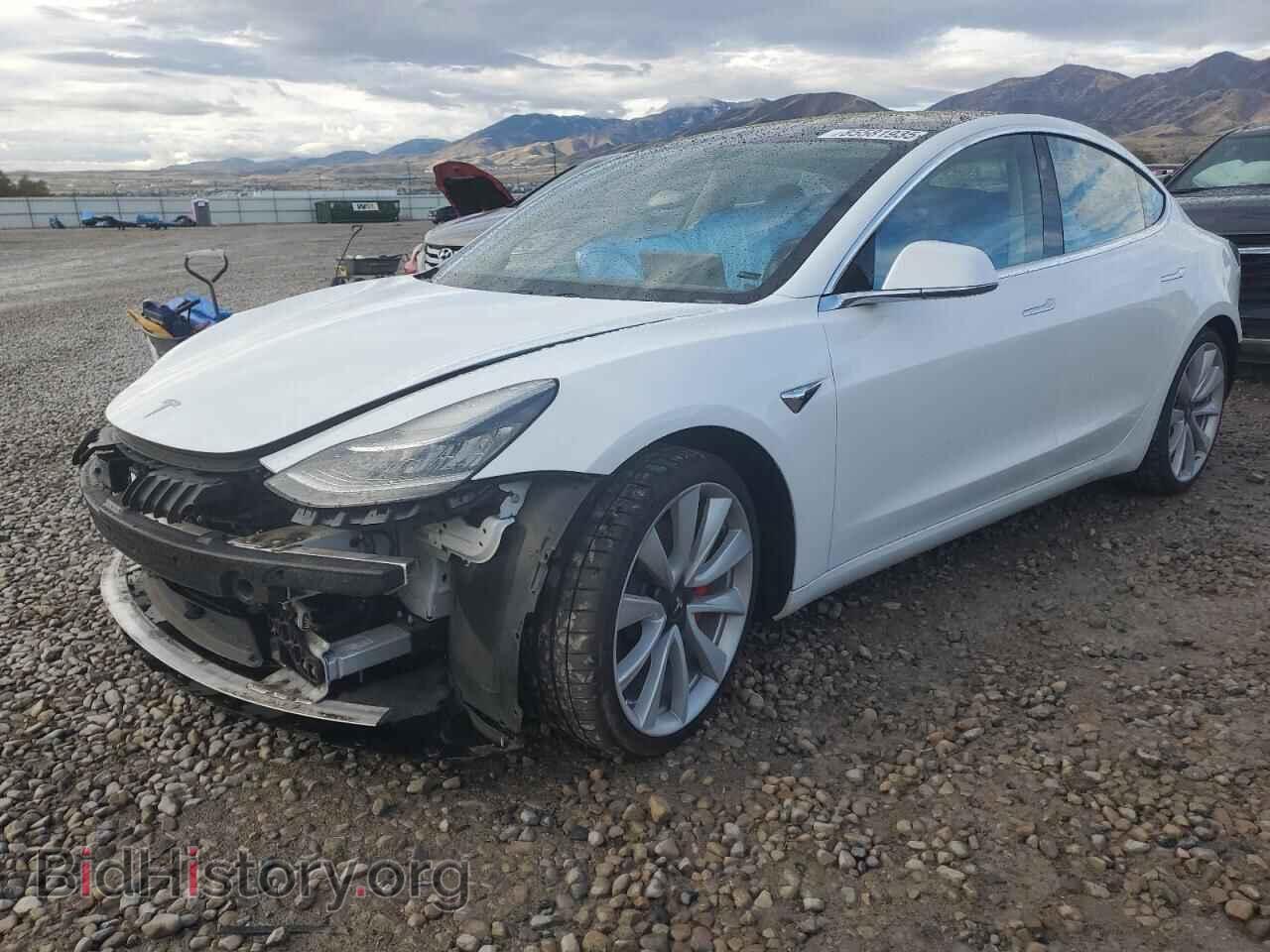 Фотография 5YJ3E1EB7JF084237 - TESLA MODEL 3 2018
