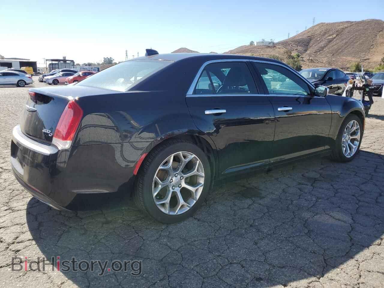 2016 CHRYSLER 300 - VIN: 2C3CCAPT2GH278189 - Фото 3