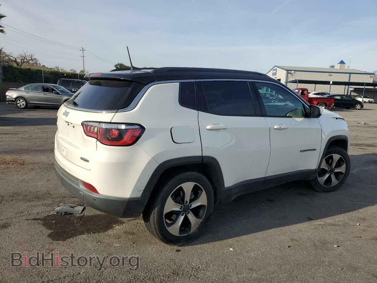 2018 JEEP COMPASS - VIN: 3C4NJCBB7JT124452 - Фото 3