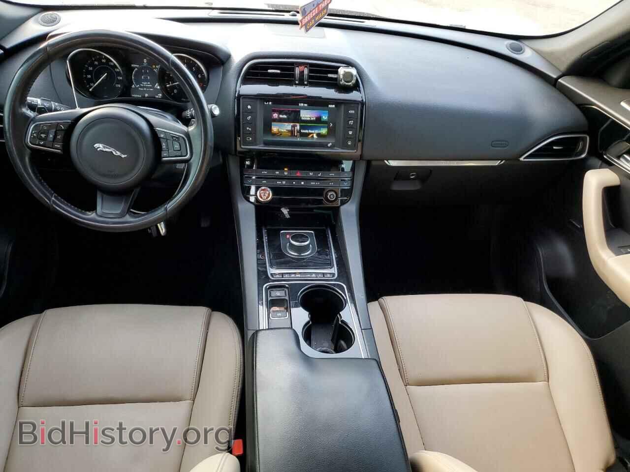2017 JAGUAR F-PACE - VIN: SADCJ2BV9HA072632 - Фото 8