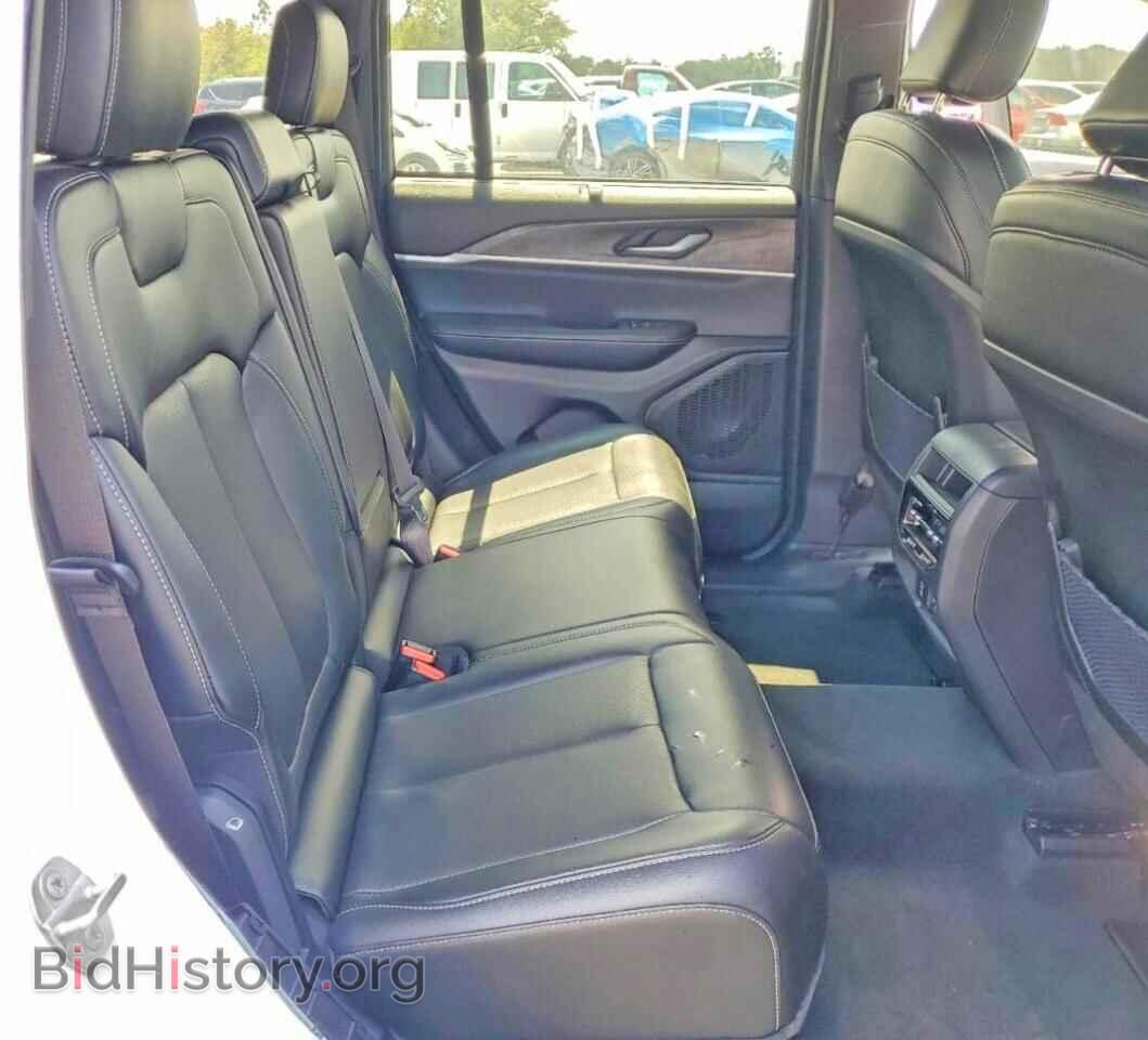 2024 JEEP CHEROKEE - VIN: 1C4RJGBG2RC262332 - Photo 11