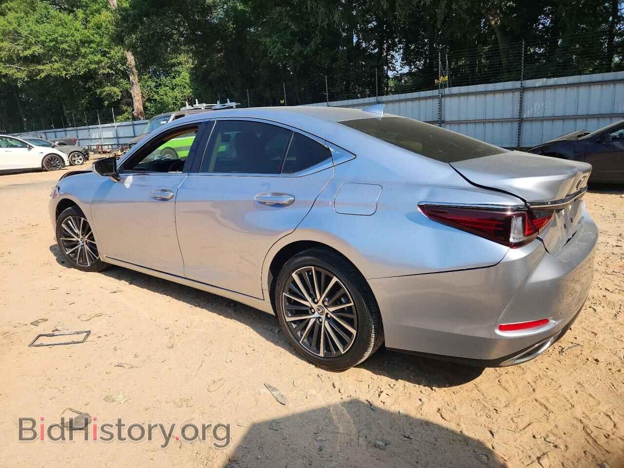 2025 LEXUS ES350 - VIN: 58ADZ1B13SU215424 - Photo 2
