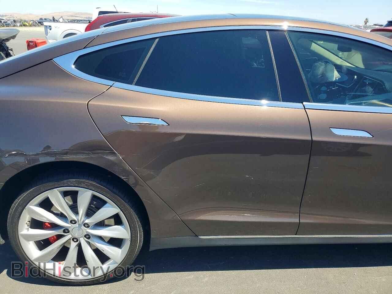 2014 TESLA MODEL S - VIN: 5YJSA1H16EFP35857 - Photo 10