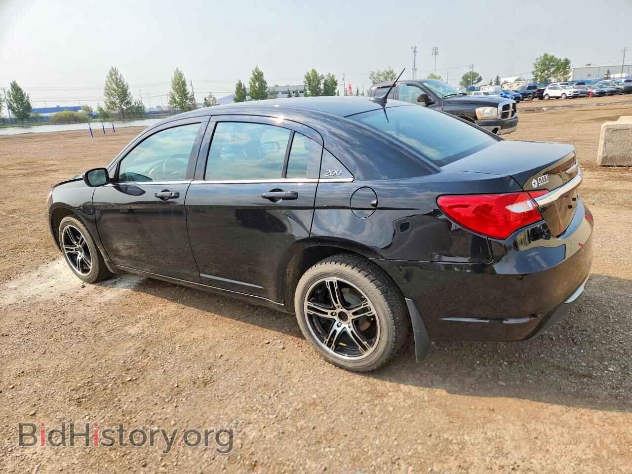 2013 CHRYSLER 200 - VIN: 1C3CCBAB7DN512433 - Photo 2