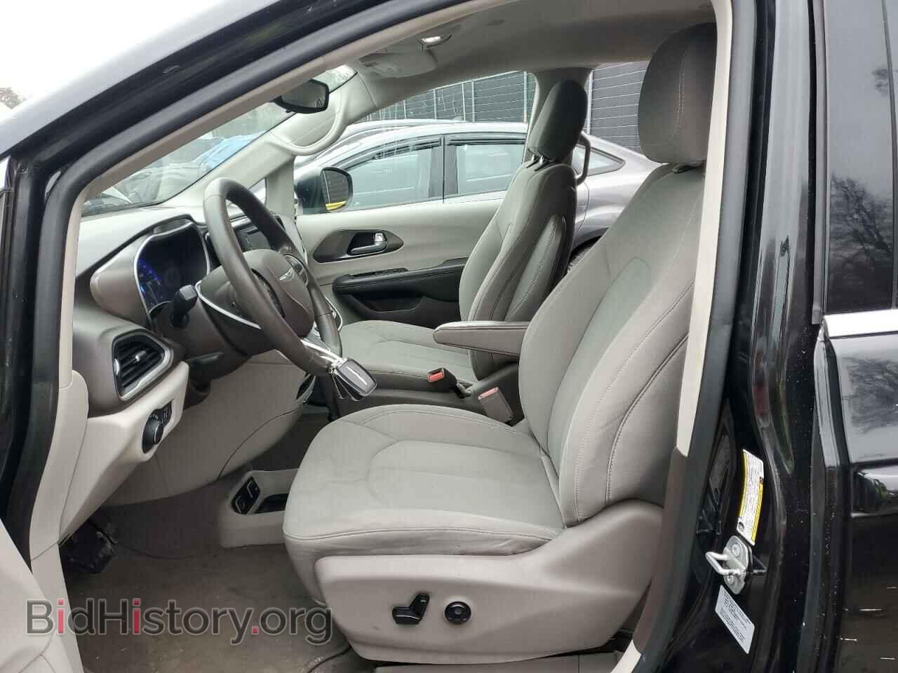 2017 CHRYSLER All Models - VIN: 2C4RC1DG1HR516431 - Photo 7