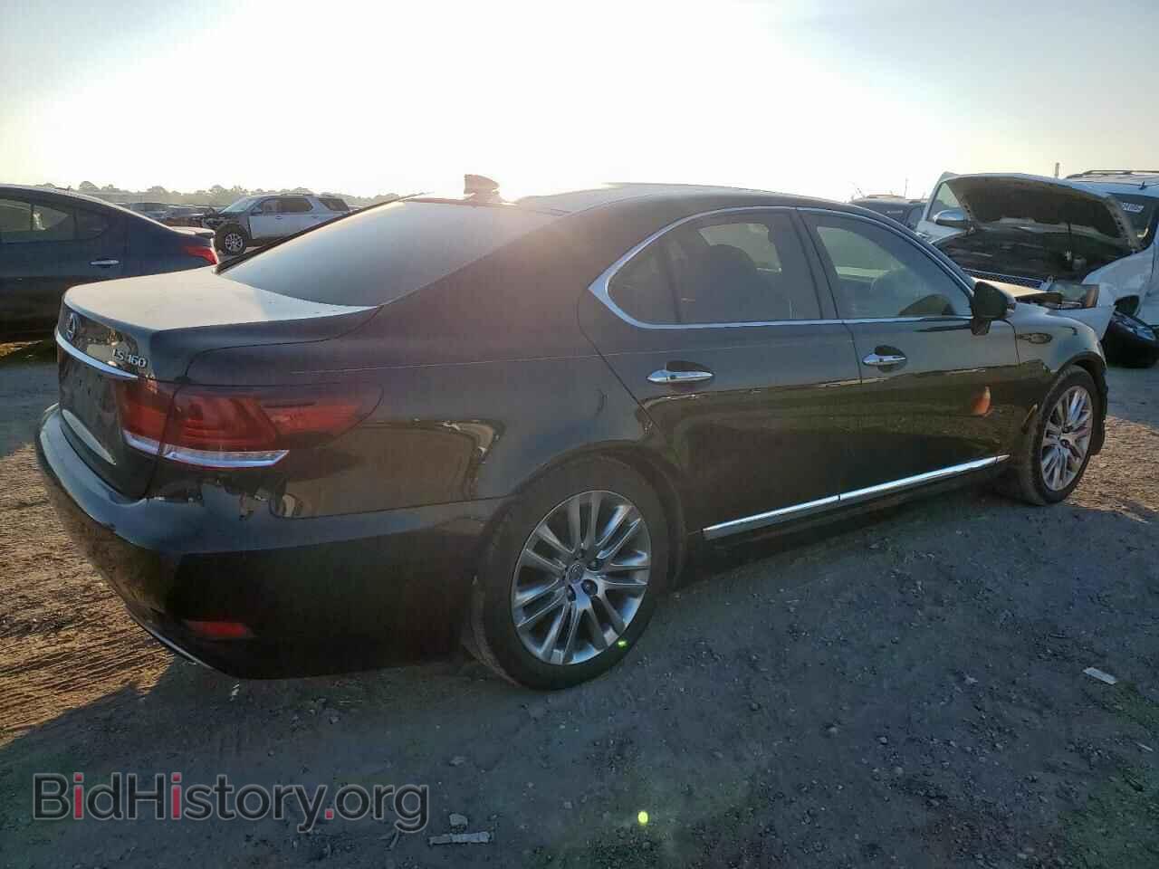 2014 LEXUS LS460 - VIN: JTHBL5EF4E5132004 - Photo 3
