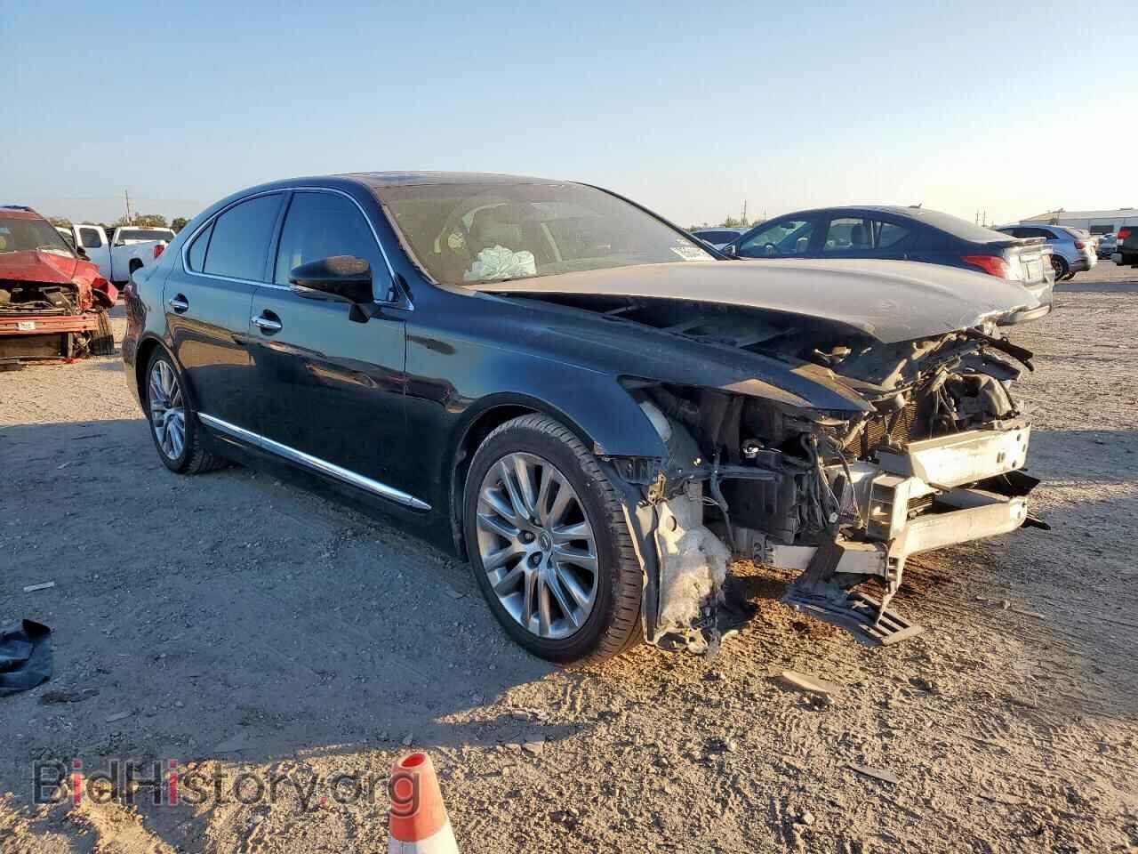 2014 LEXUS LS460 - VIN: JTHBL5EF4E5132004 - Photo 4